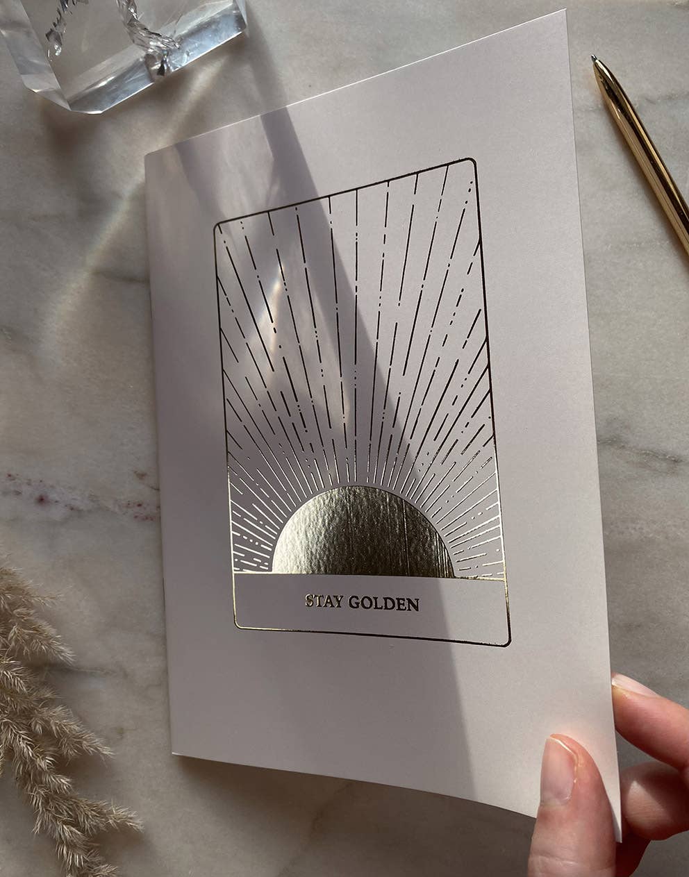 Anna Cosma – Großhandel Tagebuch – STAY GOLDEN - BLANC Journal mit Goldfolie - Sonnentaro-Notizbuch2