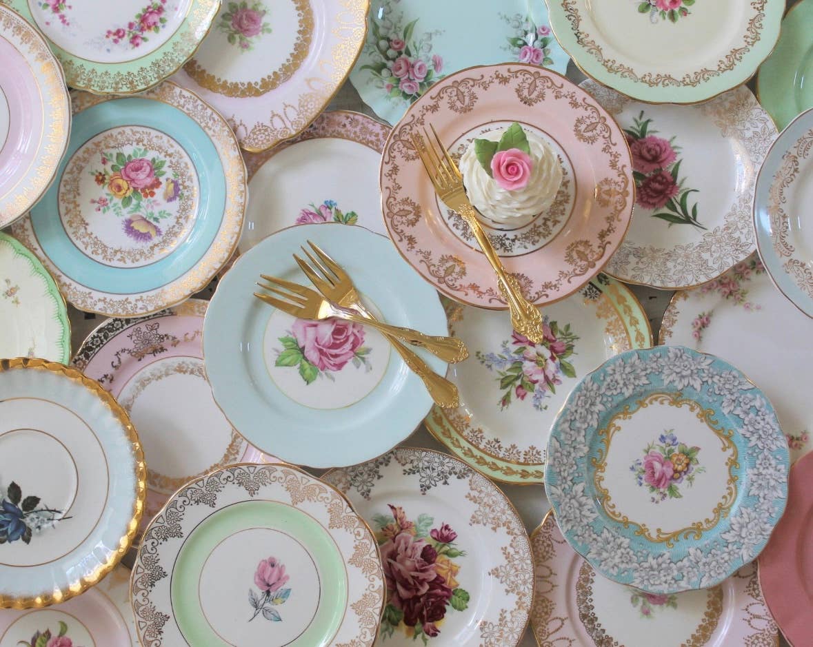 The Delicate Dish - Vente Assiette - Assiettes à dîner dépareillées vintage en porcelaine1