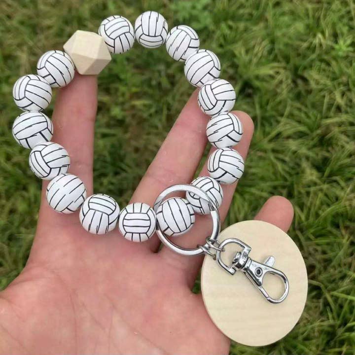 Porte-clés de volleyball pour la vente par Southern Sawdust Mercantile