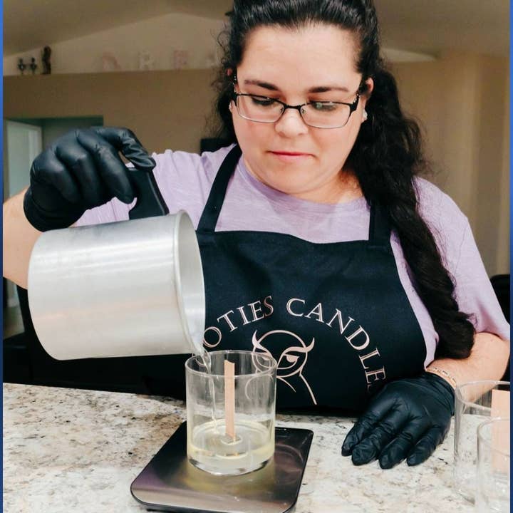 Hooties Candles and Things - Wholesale Jar/Filled Candle - Peony Candle7