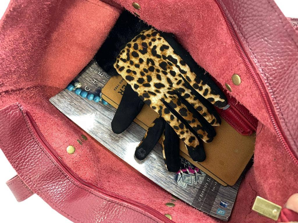 Chenson & Gorett – wholesale Väska med handtag – Dam – Stor italiensk läderväska med dekorativa nitar5