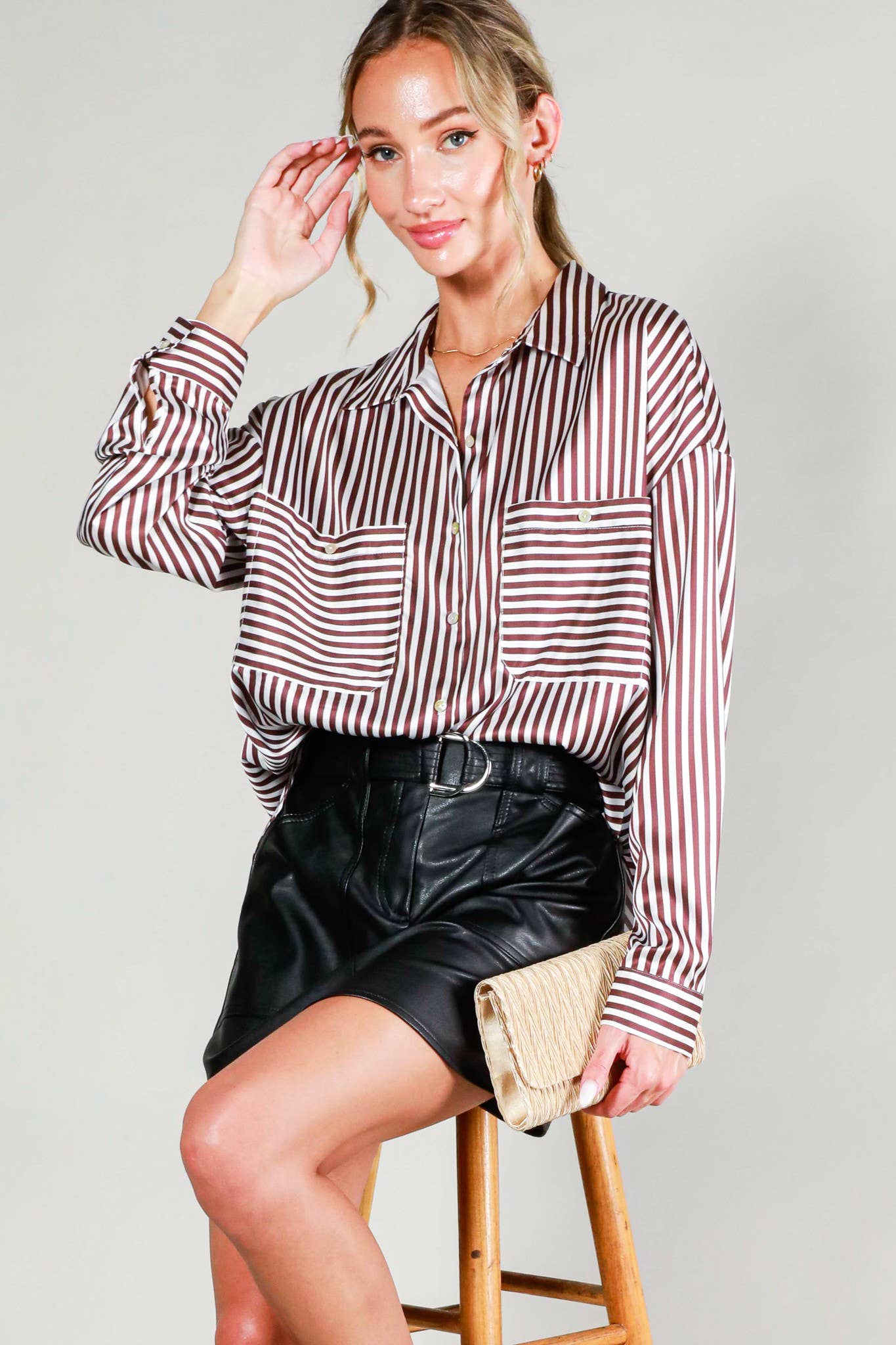 Vine & Love - Wholesale Button Down Shirt - Women's - Collar Neckline Pocket Detail Striped Satin Shirt VT813149