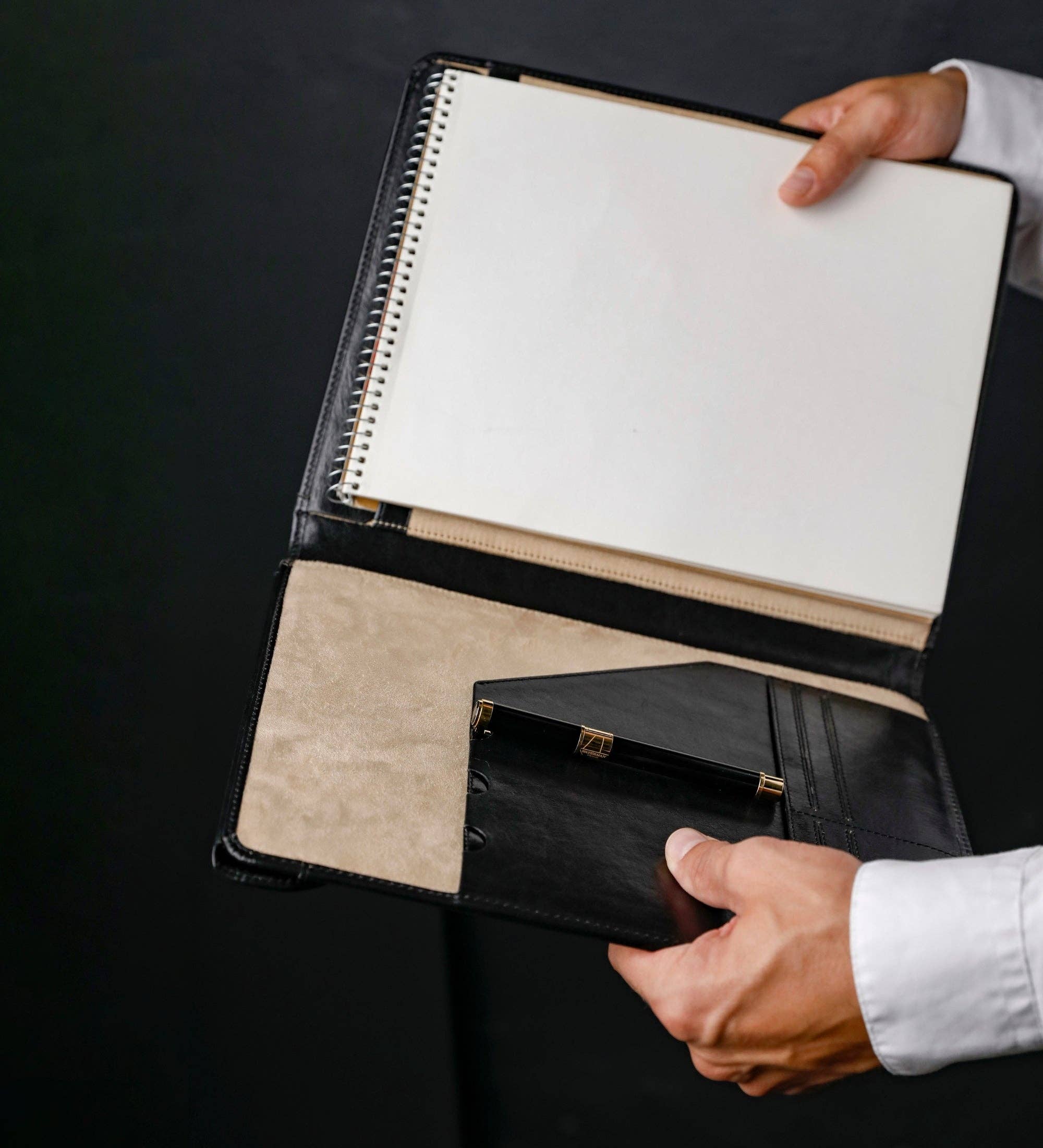 Time Resistance - Vente Classeurs - Porte-documents en cuir - L'Être aimé14