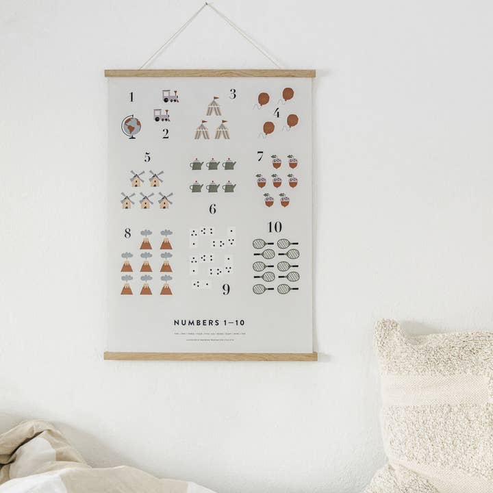 Little Otja - Wholesale Picture Frame - Magnetic Oak Poster Hanger, 40x50