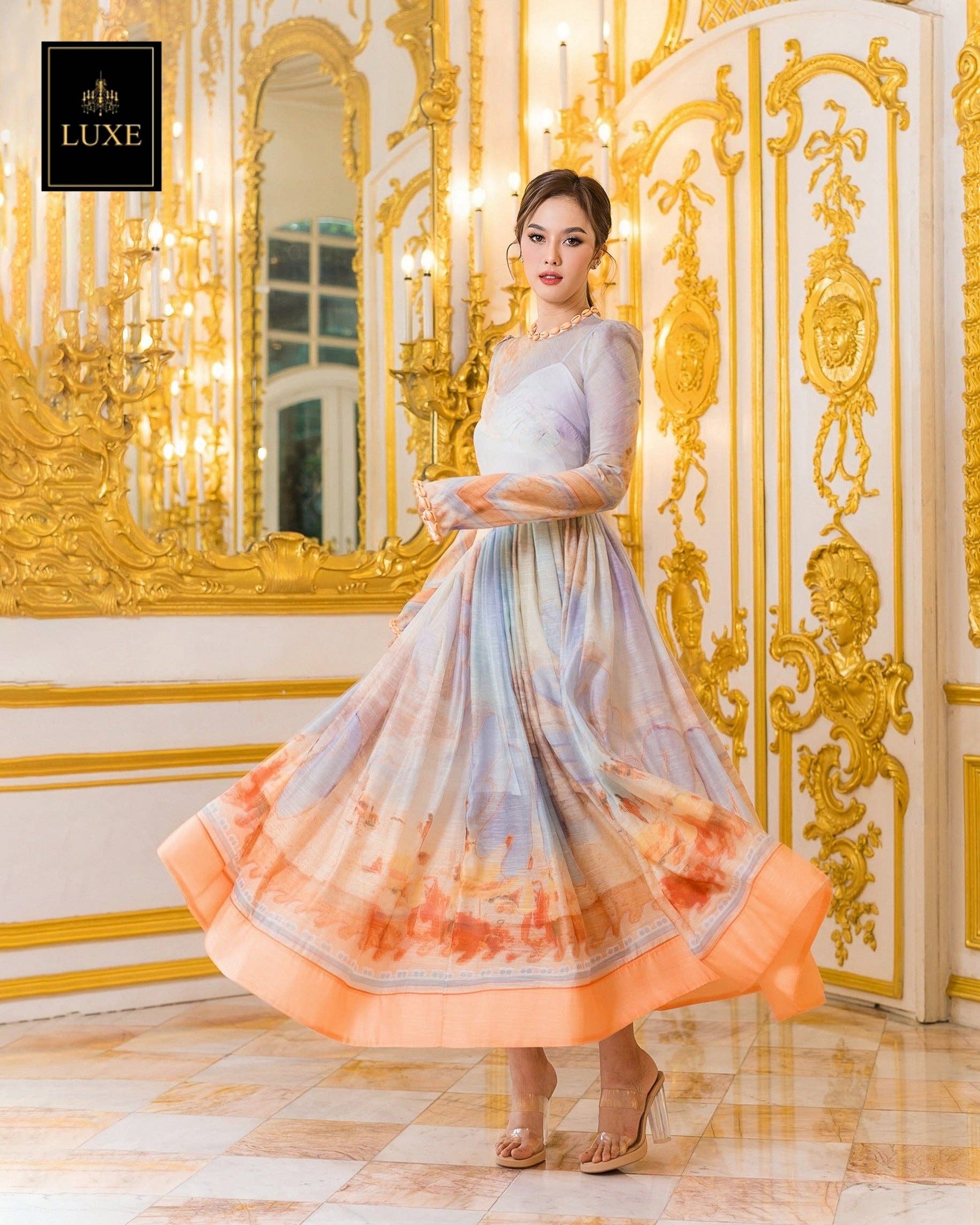 AlexyDesings – Engroshandel Kjole - Dame – Broderet skrå langærmet kjole0