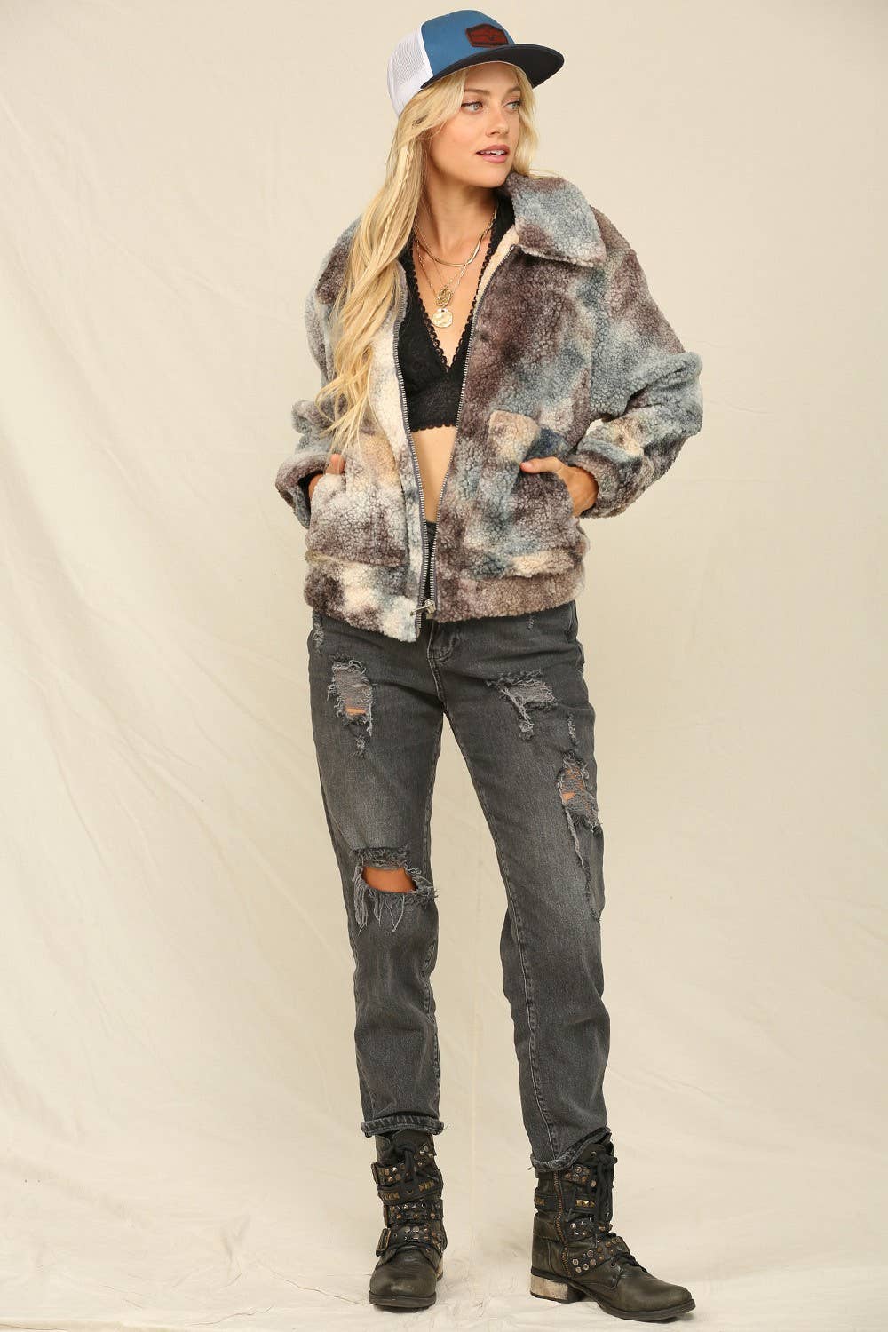 KyeMi - Vente Veste – femme - L'ours en peluche tie-dye dans cette veste1