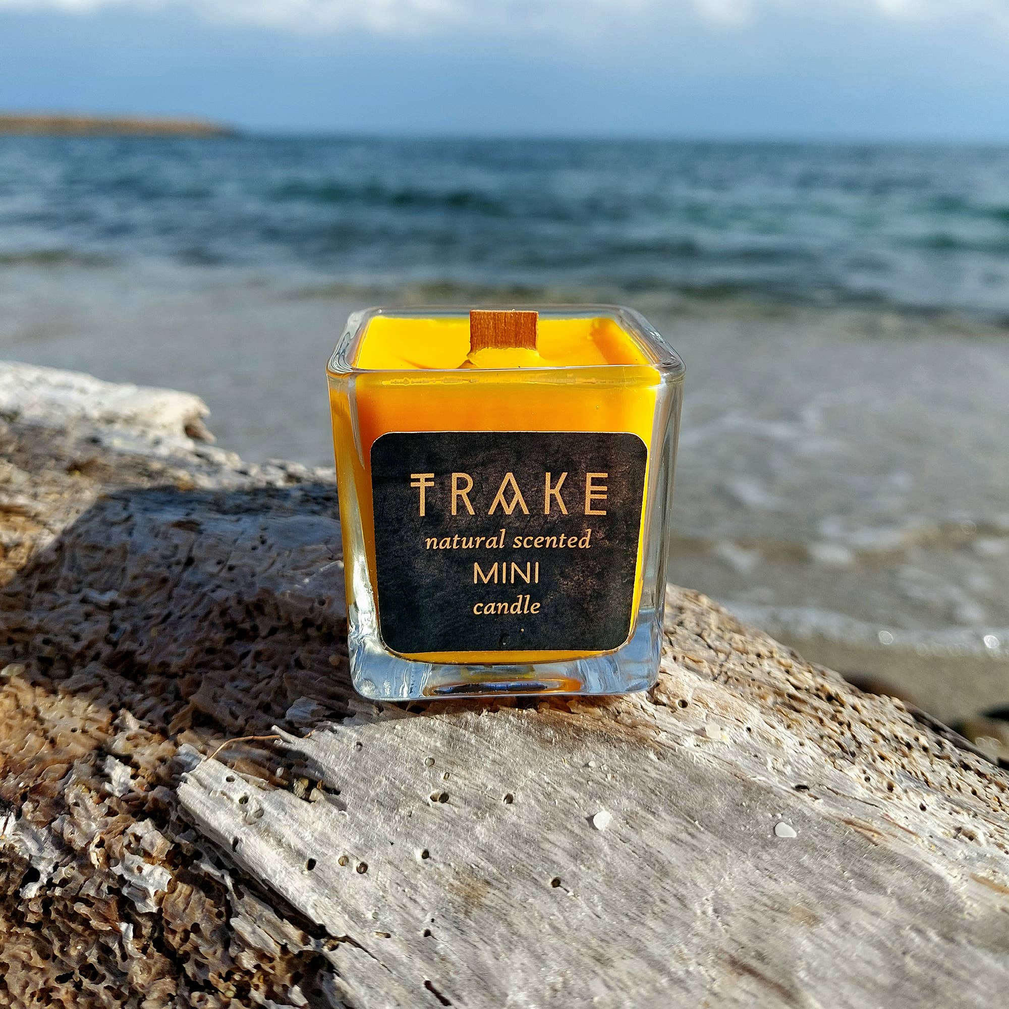 TRAKE – Engroshandel Glaslys – Mini Duftlys med mandarinskal og sandeltræ – sød og frugtig aroma1