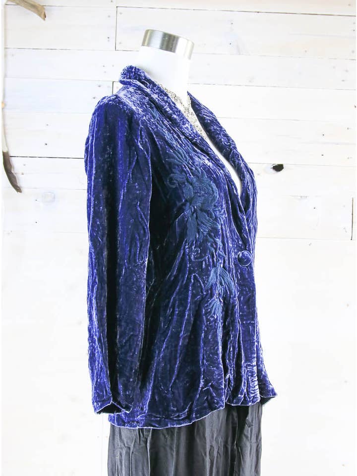 TABOO FASHION - Wholesale Jacket – Women's - Bree Long Silk Velvet Embroidered Jacket10