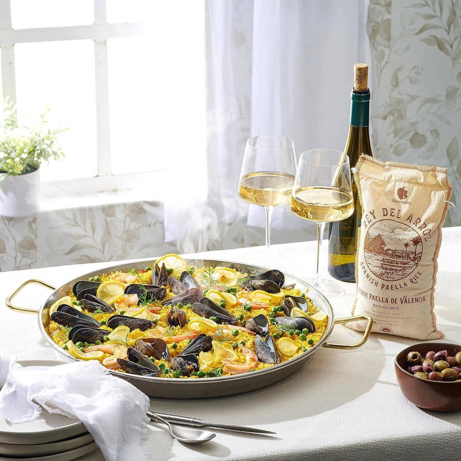 Think Distributors - Wholesale Rice - Gourmanity Paella Rice 2.2lb4