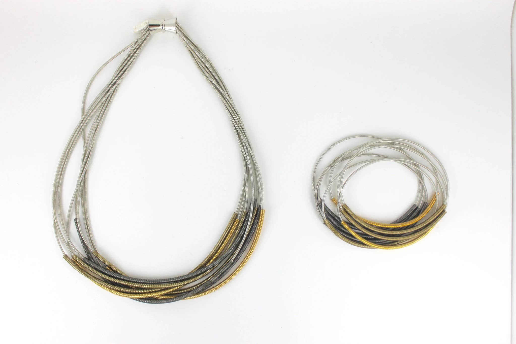 Sea Lily - Wholesale Link & Chain Necklace - L13K- Silver PW N w. Multi Sleeve1