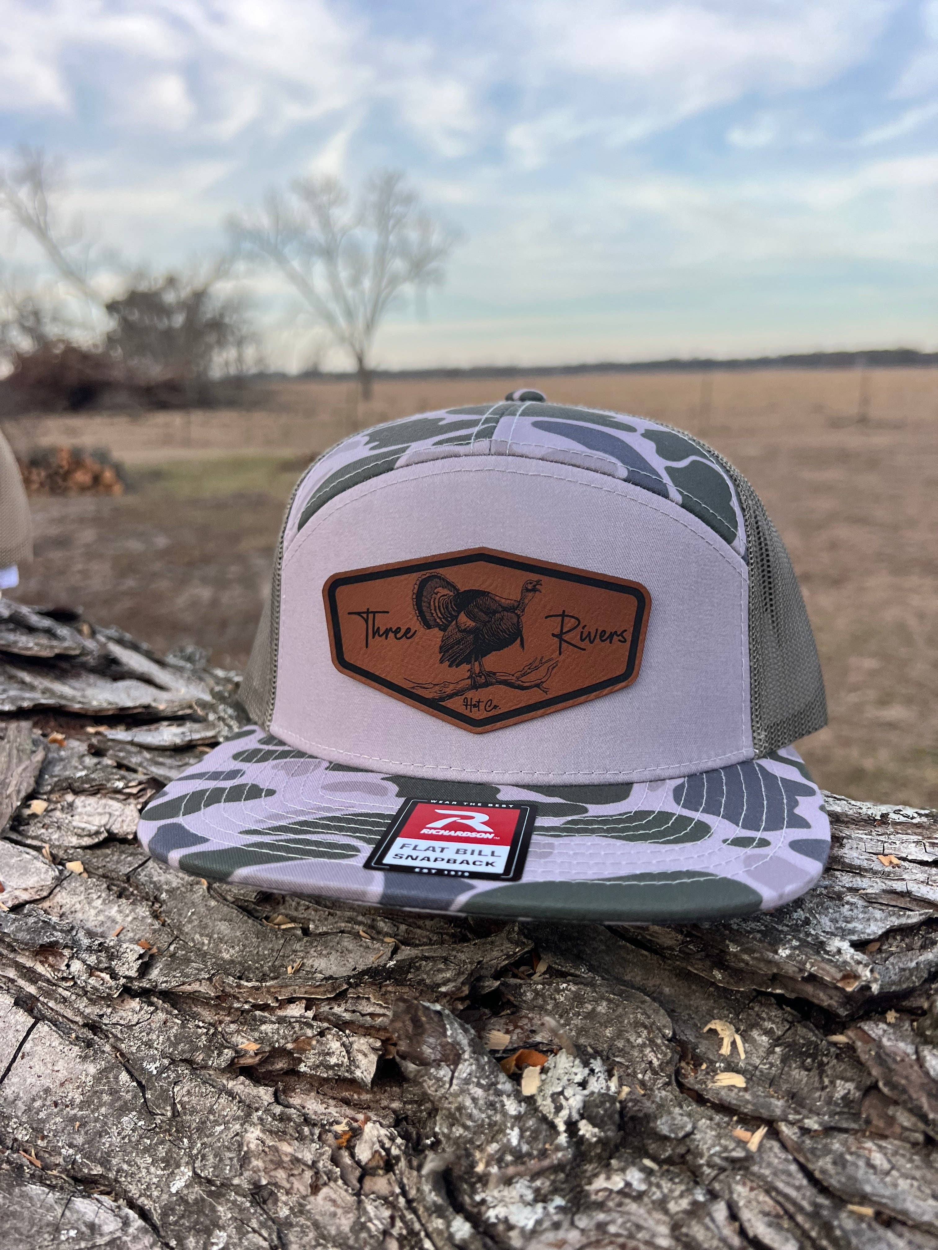 Three Rivers Hat Co. - Vente Casquette de camionneur – unisexe - Gobbler on the Roost - Casquette Snapback à visière plate - Richardson 168p - Écusson style boucle1