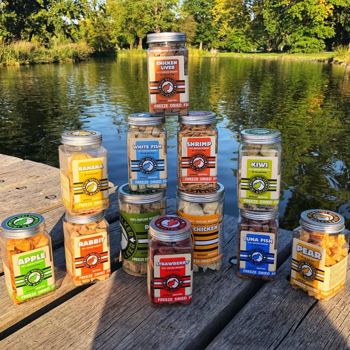 IGSM LTD - Wholesale Pet Treats - Dog - KIWI Walker Dog Treats - Freeze Dried Meat & Chicken