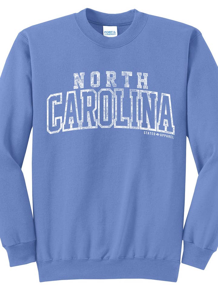 Sweatshirt BTS Arch Outline de Caroline du Nord pour la vente par Stated Brands