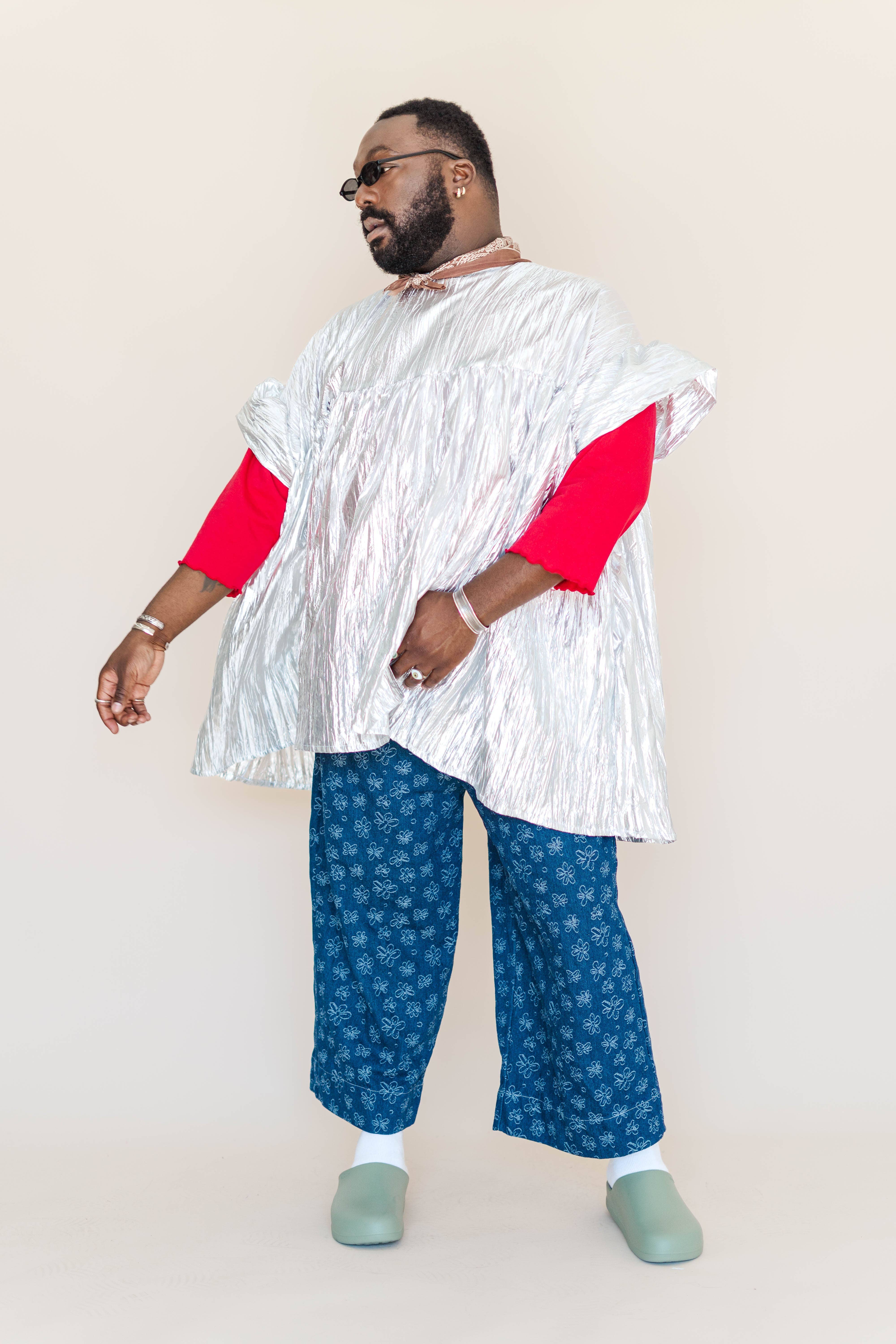 Nettle Studios - Wholesale Sweatshirt - Unisex - Size Inclusive Plus Size Gender Neutral Red Sweatshirt Tee16