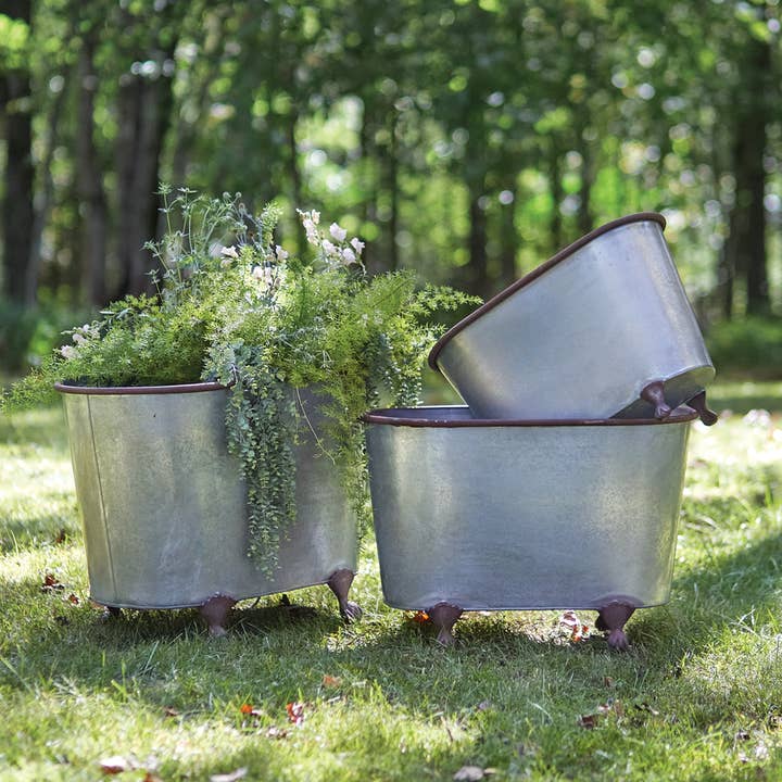 CTW Home Collection - Wholesale Plant Pot - Set of Three Galvanized Clawfoot Tubs