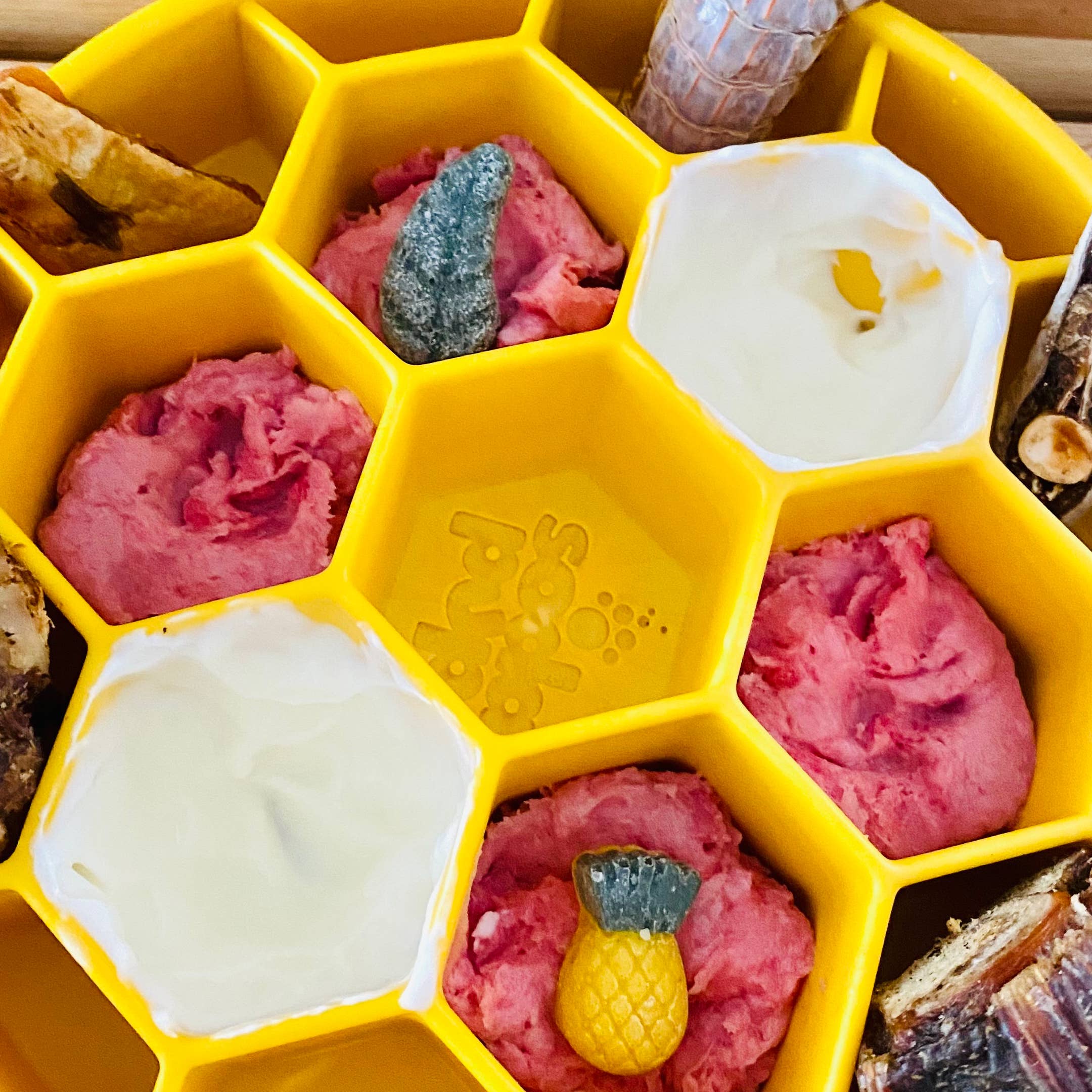 Rover Pet Products - Vendita all'ingrosso Ciotola - Cani e gatti - Honeycomb eBowl per cani (scorte estremamente limitate)2