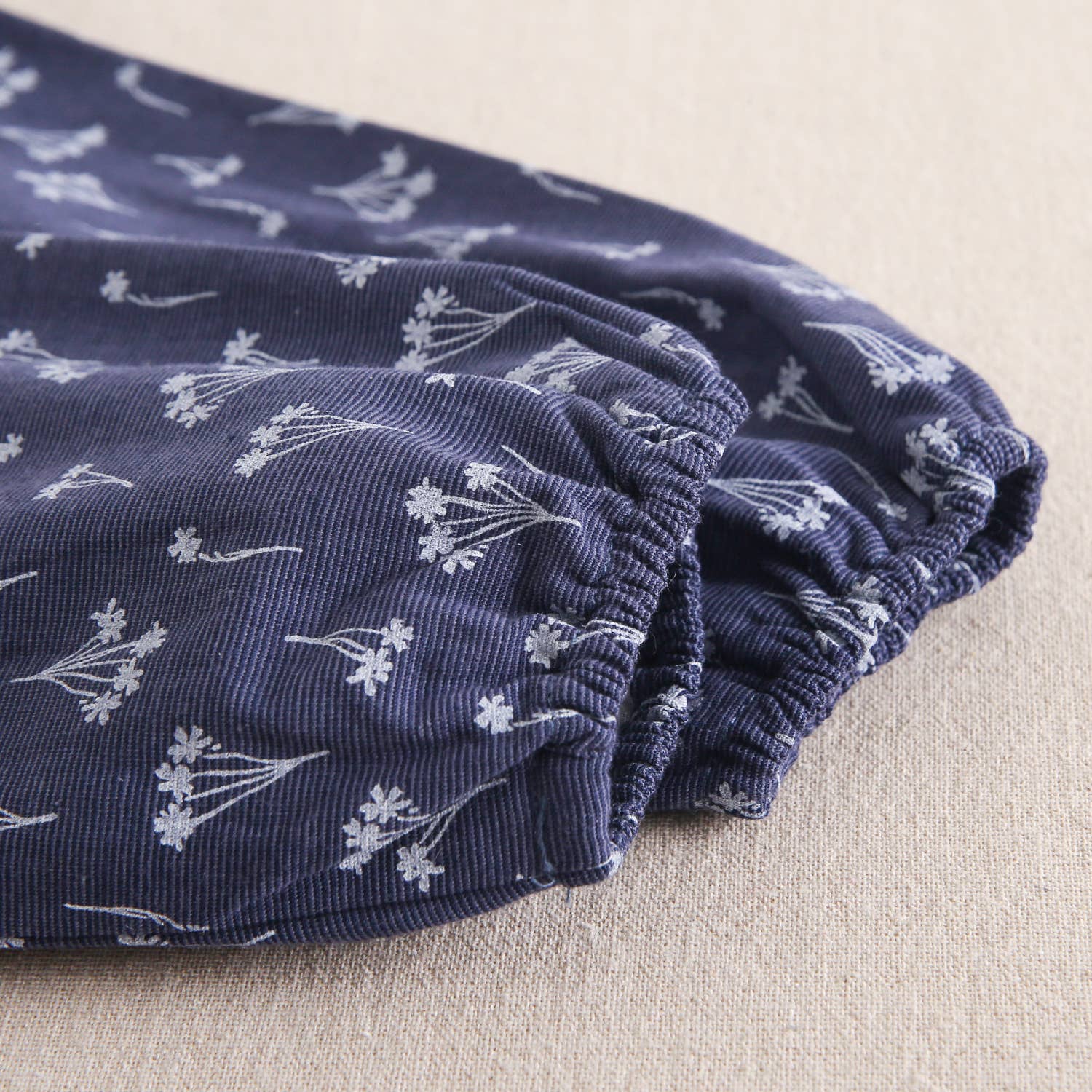 Dadati – wholesale Dress – Kids – Navy blue dress with floral print and ruffle collar8