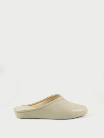 Ref. 4840 - Beige Low Wedge Shoe | KOSMA Menorca for wholesale by Kosma Menorca