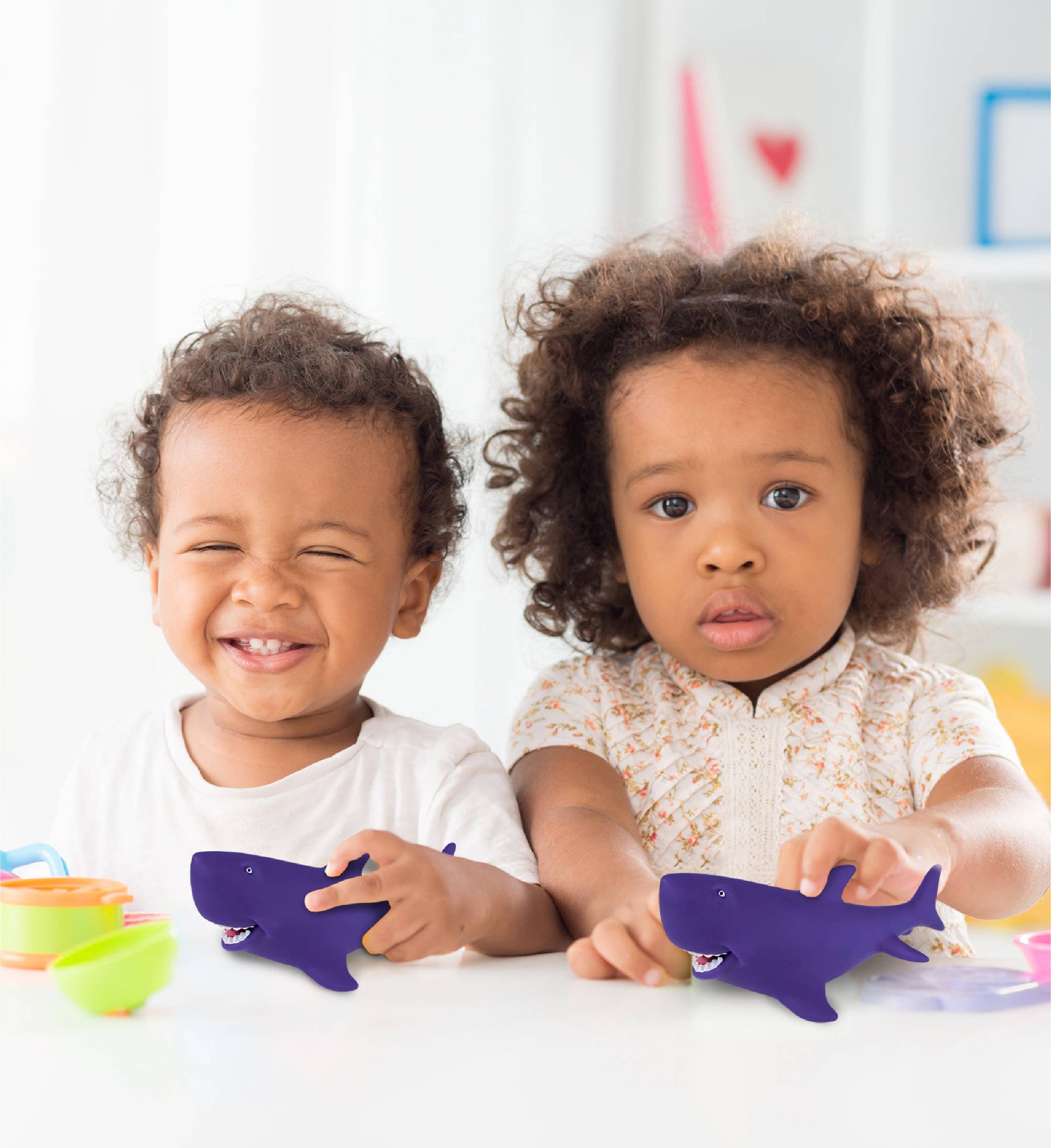 Cota Global – wholesale Bath toy – Baby – Squirter  - Purple Shark4