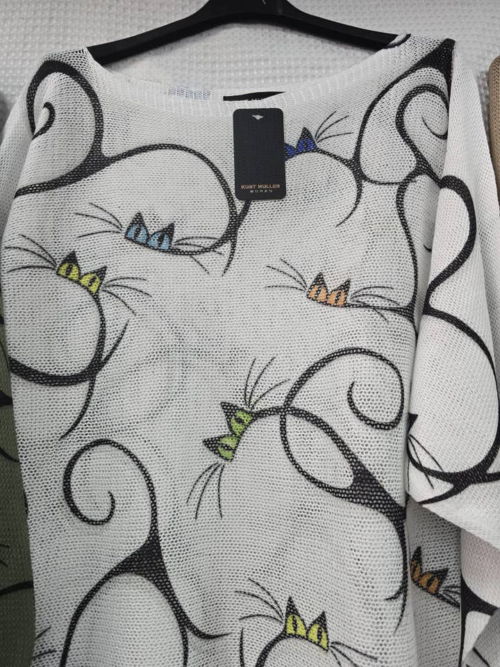 Kurt Muller – wholesale Knit top – Women's – Swirls Mesh Knit Top2