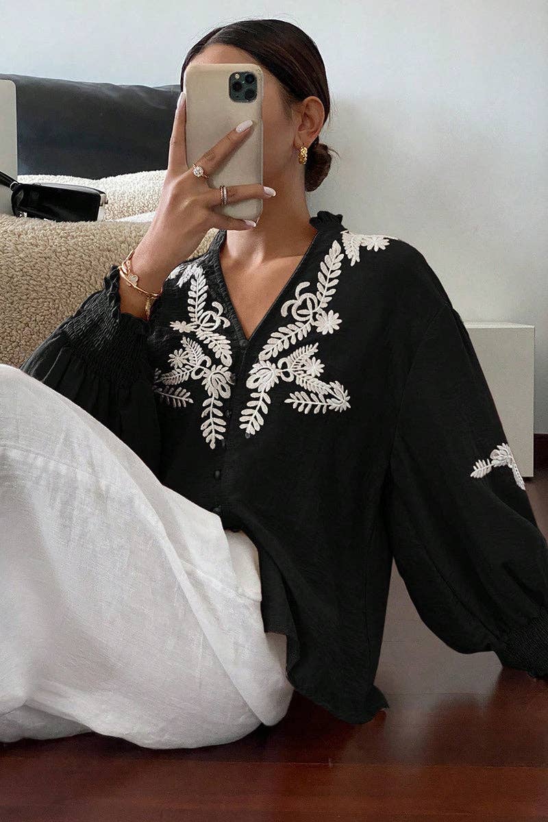 Mccolin – wholesale Buttoned-down shirt – Women's – Patterned Button-Down Blouse10