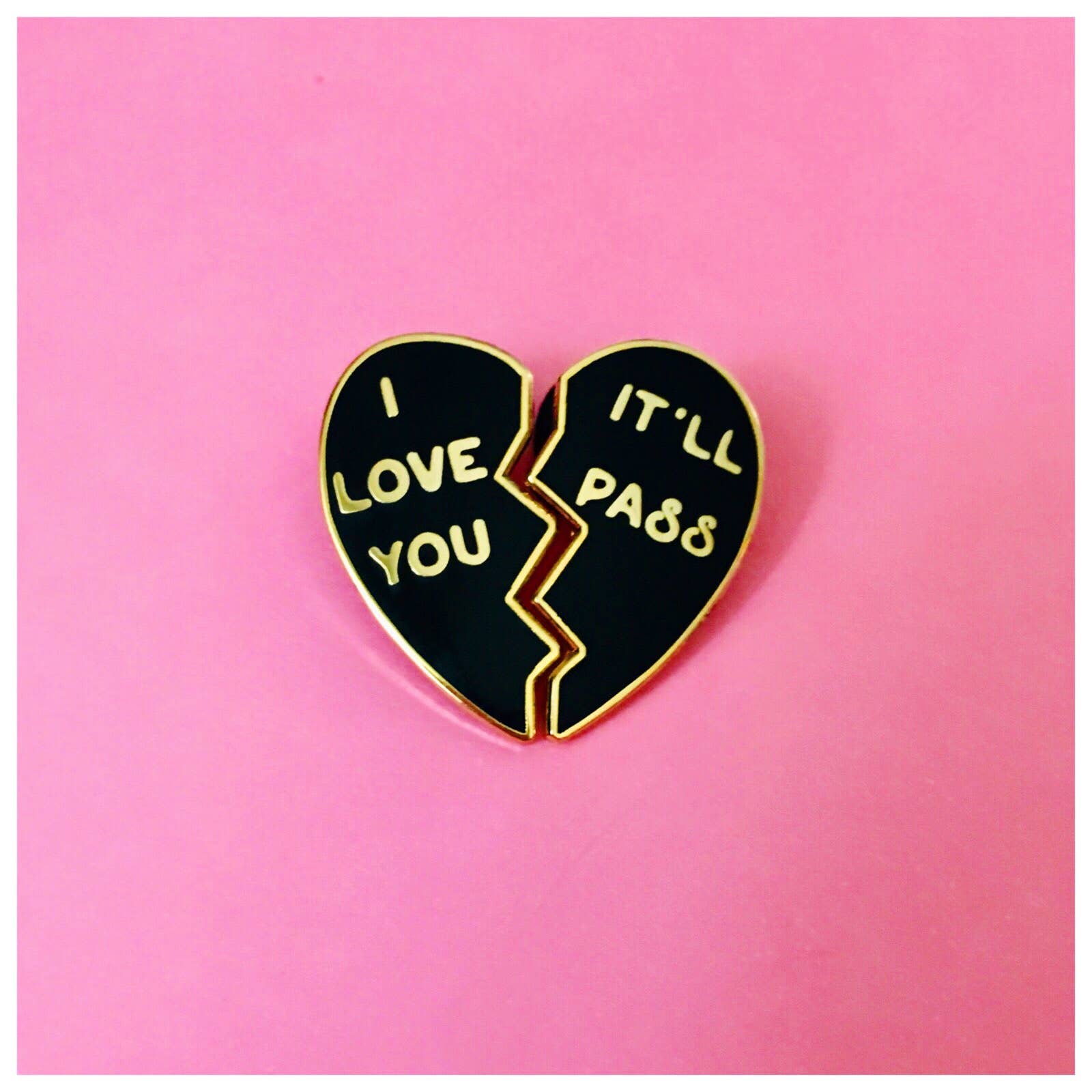 The Silver Spider - Wholesale Lapel Pin/Button - I love you it’ll Pass Fleabag Enamel Lapel Pin Set valentine