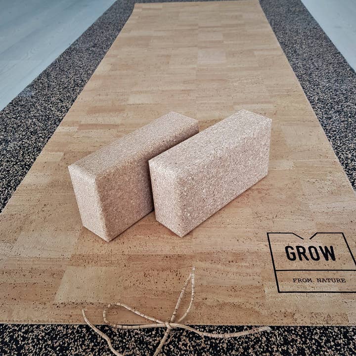 Grow From Nature - Wholesale Yoga Mat - Yoga Mat made of waterproof cork + latex1