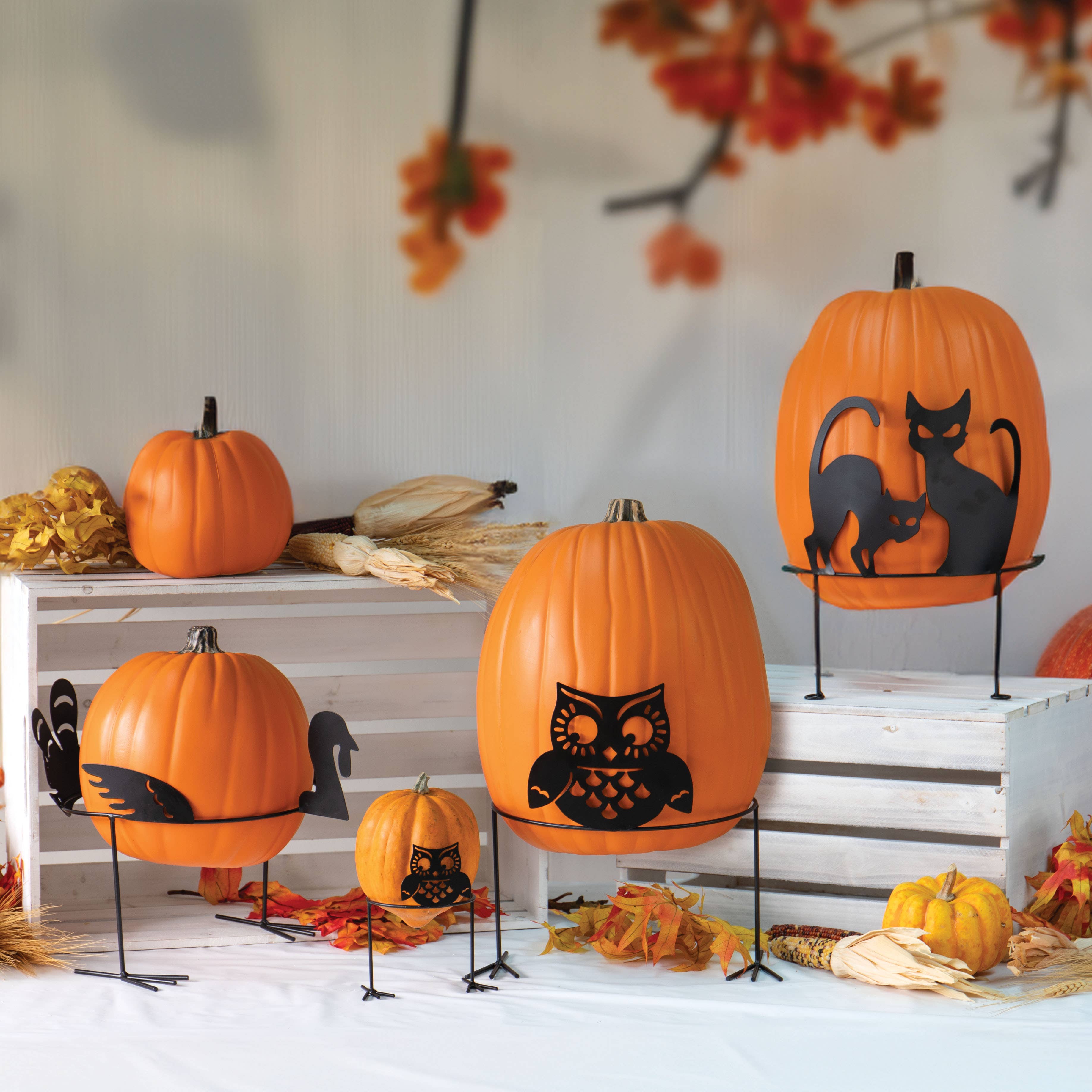 Willow Group - Wholesale Decorative Tabletop Object - RD METAL PUMPKIN STAND-CATS5