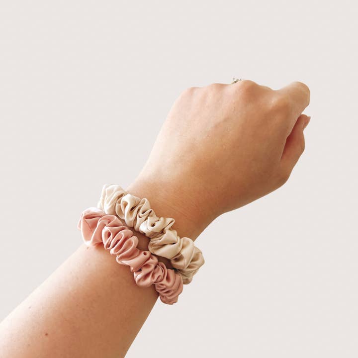 Kitten Claws Clips – wholesale Scrunchie - Dam – Bröllopsgåvor: 100% Mulberrysiden Smala Hårsnoddar1