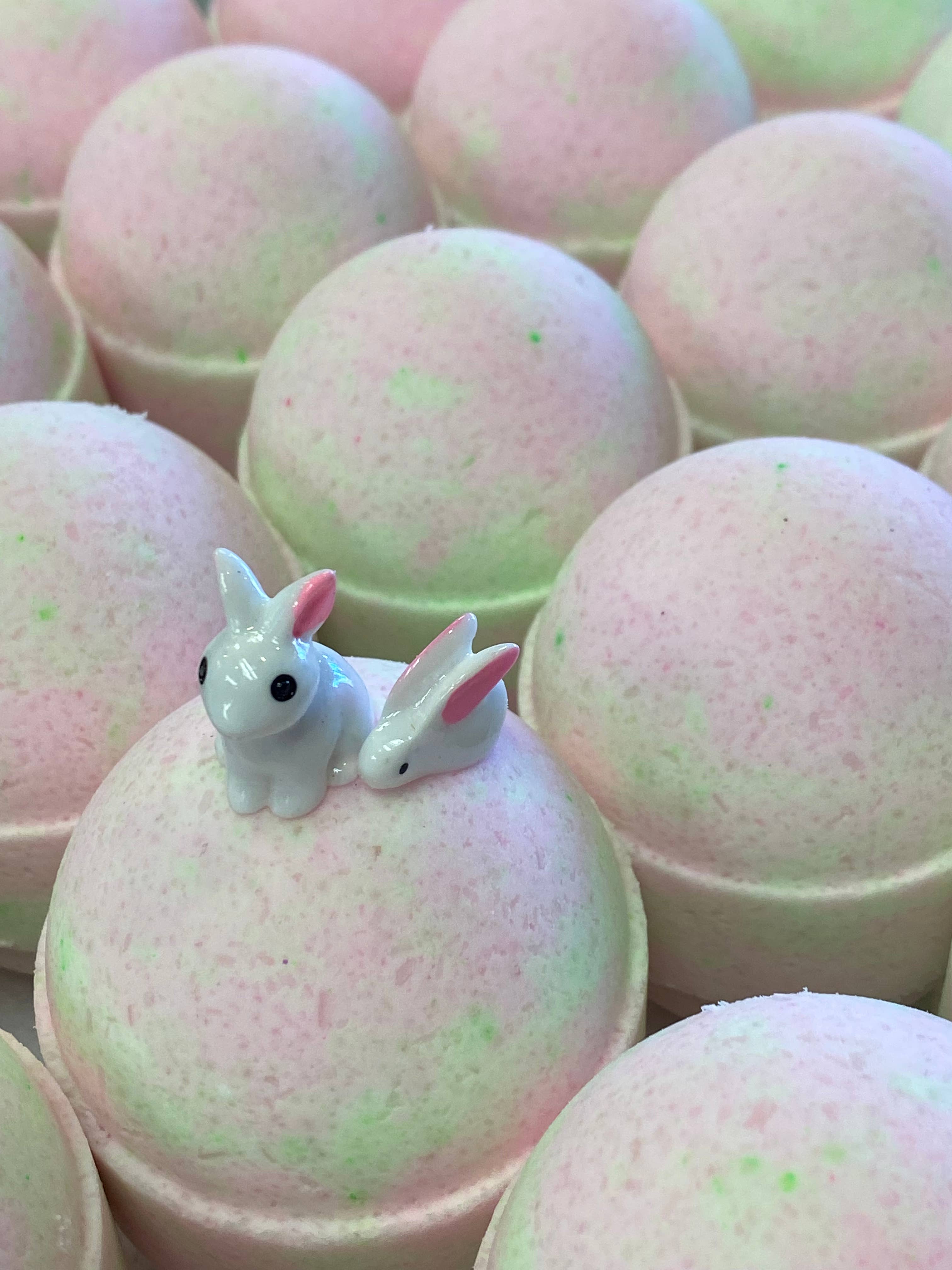 Yours Truly Bath Co - Wholesale Bath Bomb/Fizz - Easter Toy Bath Bomb2
