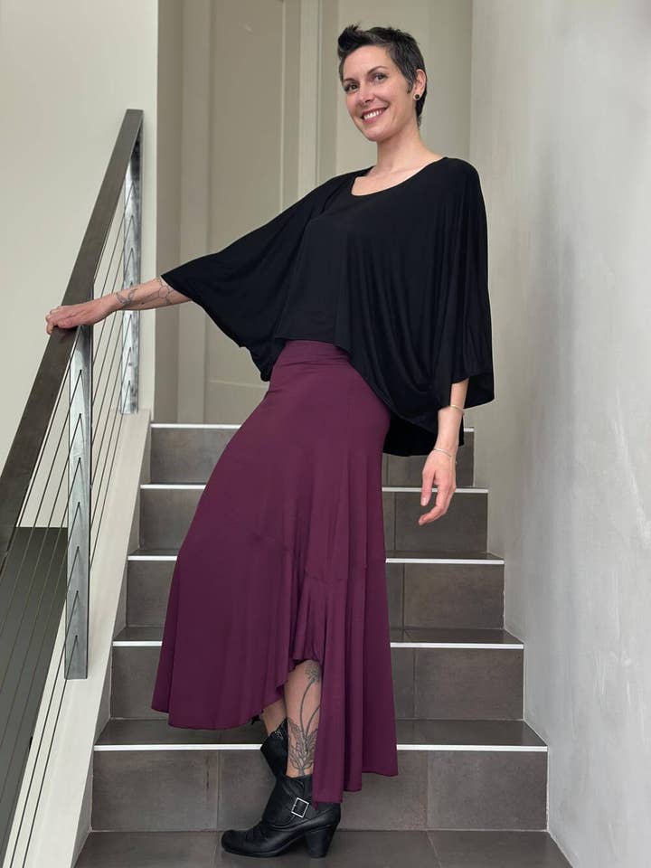 CARAUCCI - Wholesale T-Shirt - Women's - Swing Tee17