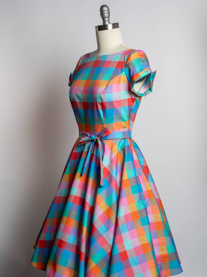 VORBESTELLUNG Melody Kleid, Rainbow Sherbet für den Großhandel von Heart of Haute