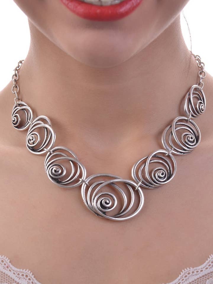 Collana in argento placcato a mano stile boheme con perline per la vendita all'ingrosso da parte di AVENS