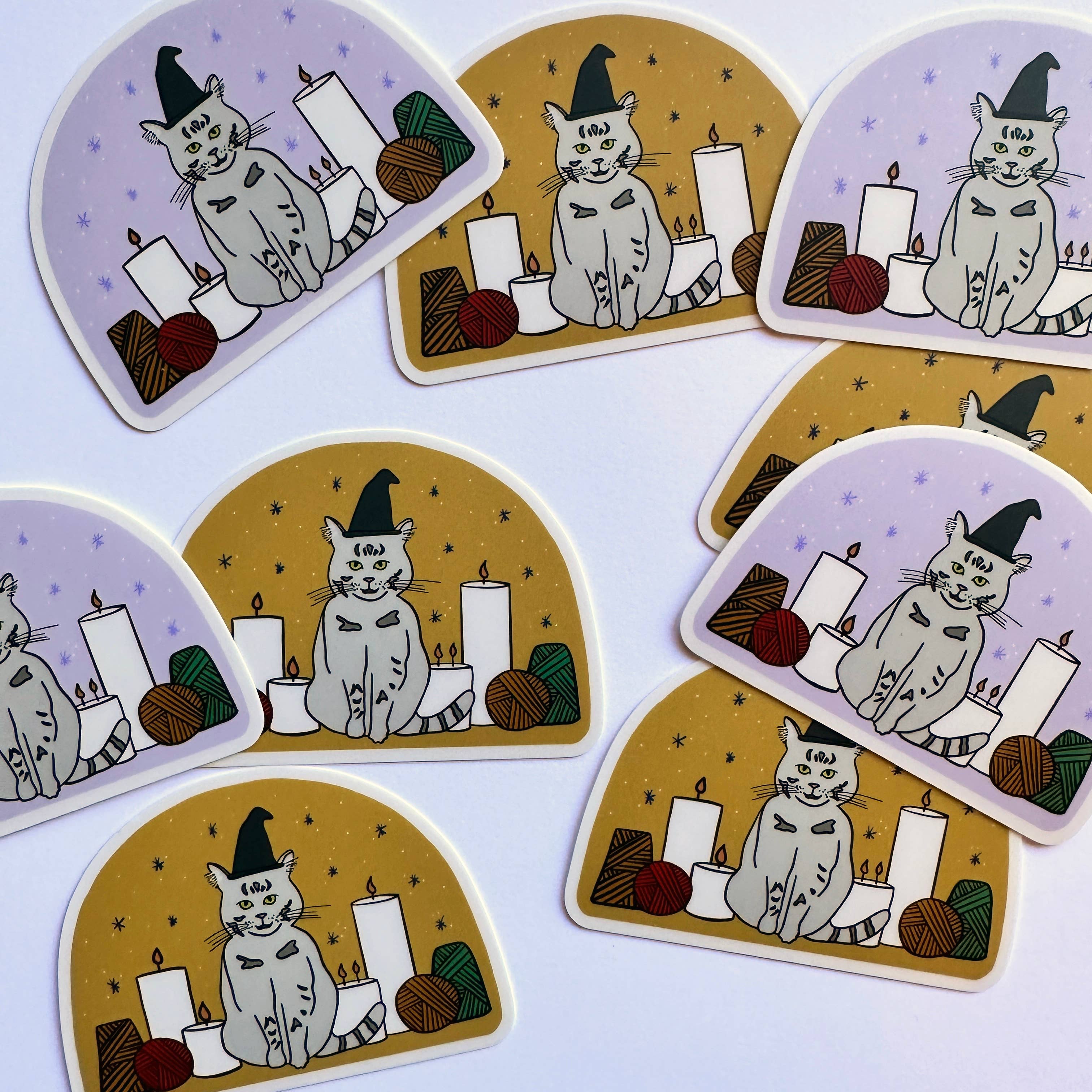 Made by Nilina – wholesale Klistermärke – Coven Garn Cat Sticker - Stickning Virka Vävning Fiber1