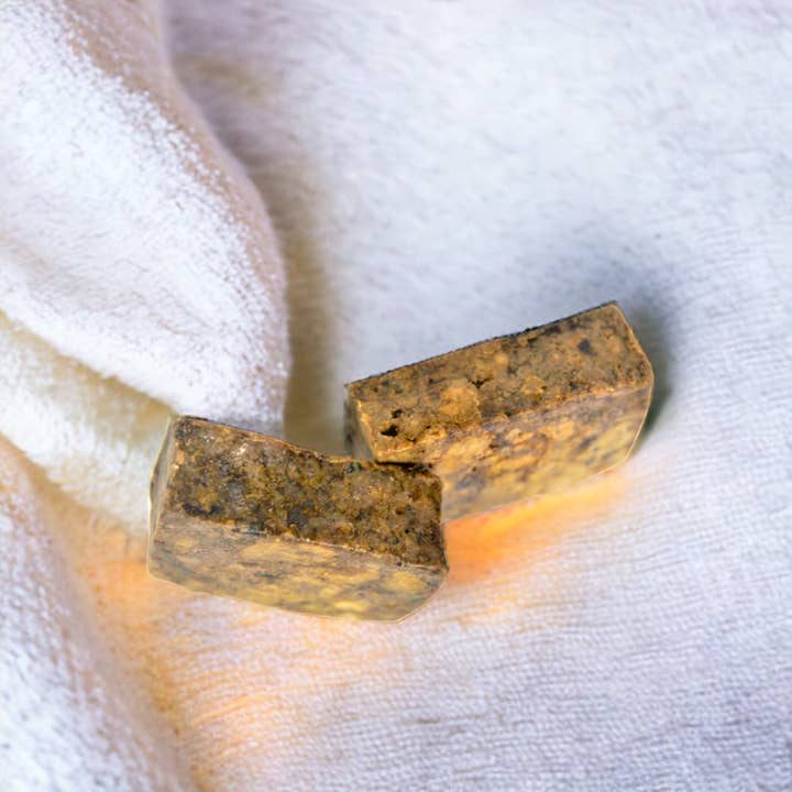 Roses Natural - Wholesale Bar Soap - Raw African Black Soap6