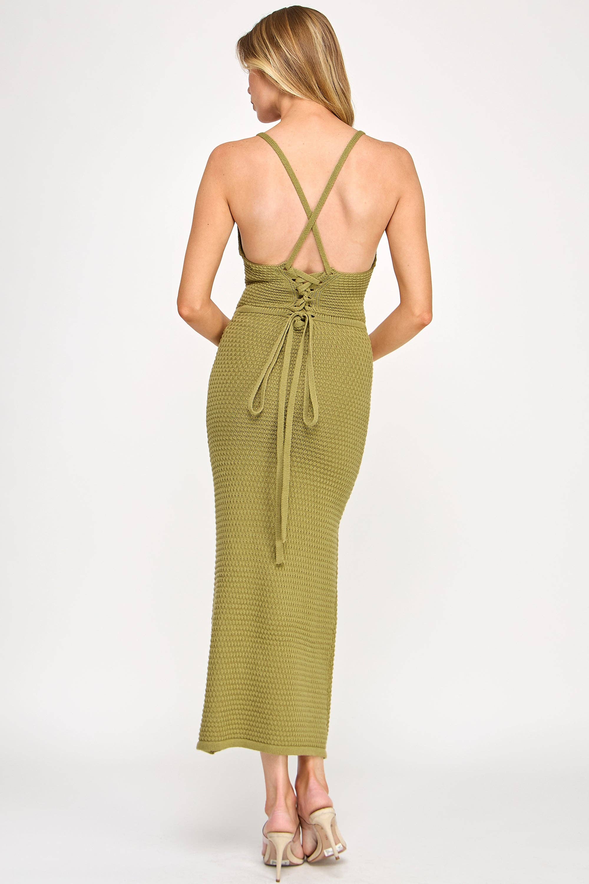 Vestis M - Vendita all'ingrosso Vestito - Donna - Abito lungo all'uncinetto con stecche e laccetti posteriori.8