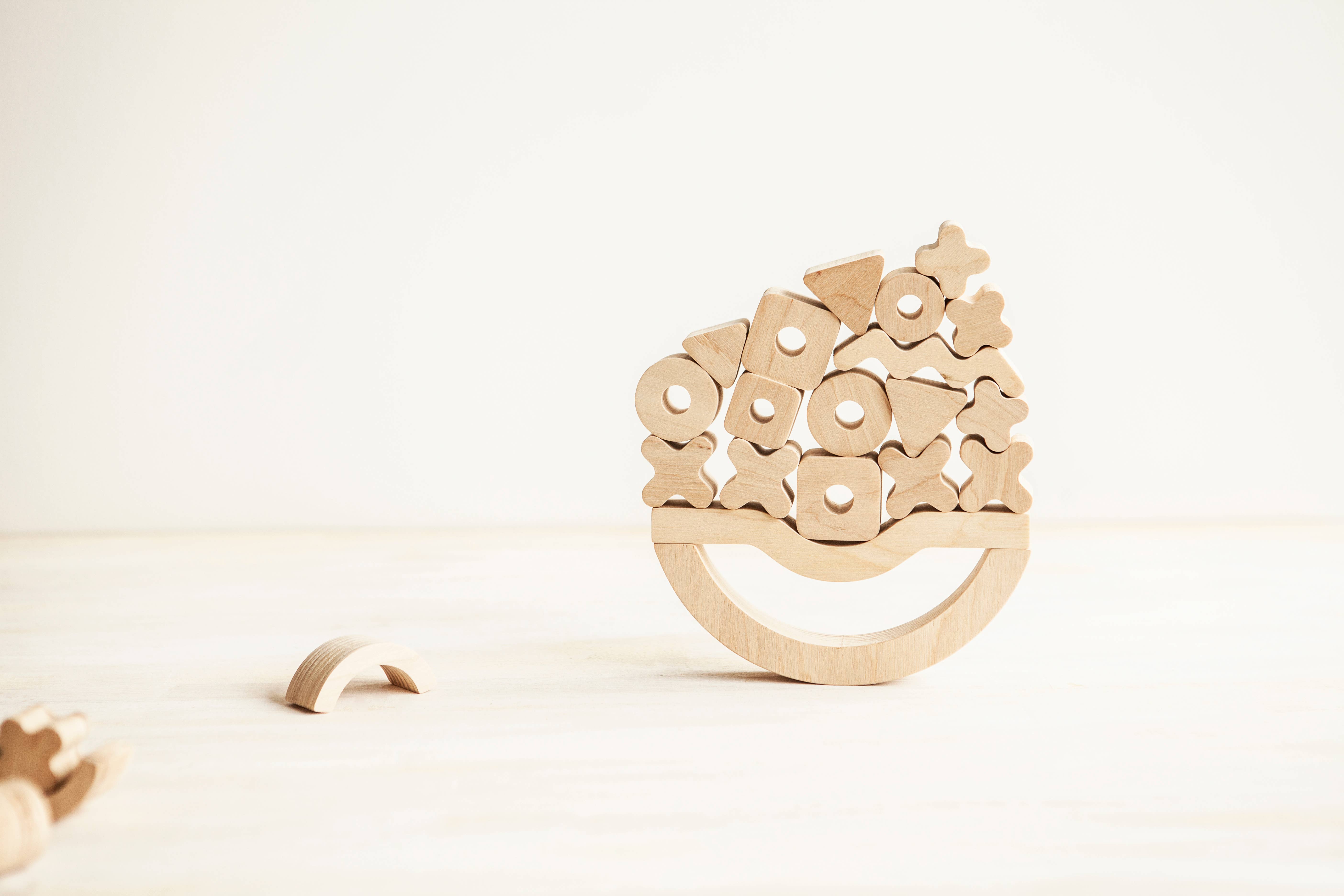 Babai – Großhandel Holzspielzeug – Kinder – Kreativer Balancer. Balancierspiel aus Holz, stapelbar6