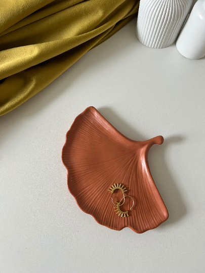 Dovekie & Finch - Vente Plateaux décoratifs - Plateau à feuilles de ginkgo8