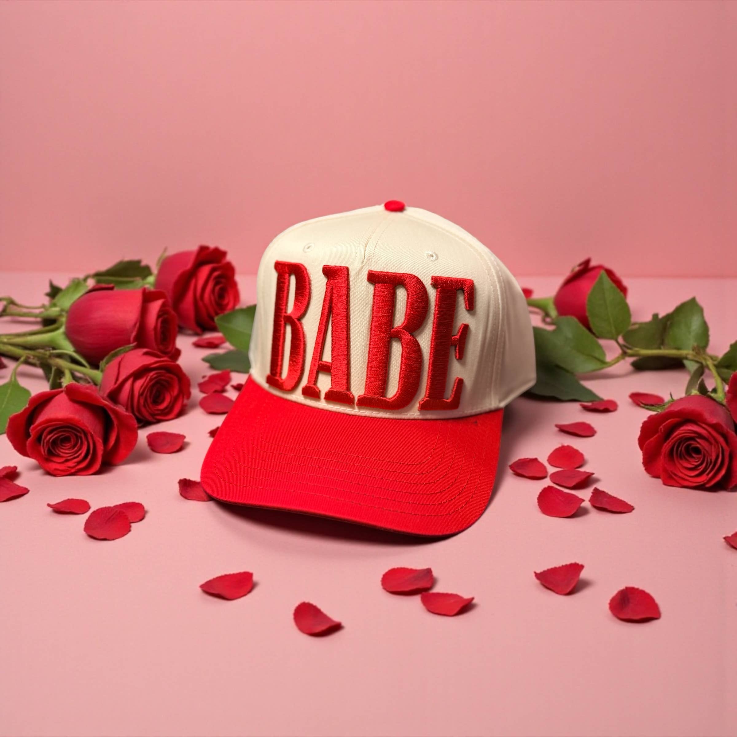 Shop Althea Designs - Vente Casquette de camionneur – femme - Chapeau brodé rouge en toile de la Saint-Valentin BABE2