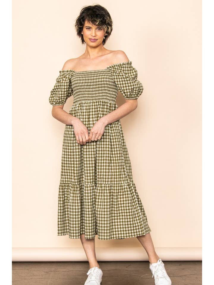 Elloh Collection - Wholesale Dress - Women's - Gingham Puff Sleeves Smocked Chest Midi Dress with Pockets3