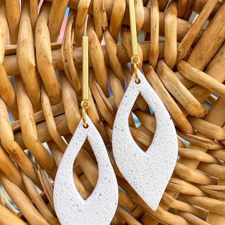 Frêne moucheté blanc pour la vente par Celia’s handcrafted jewelry