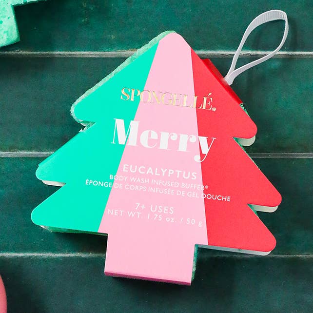 Vrolijk - Eucalyptus Holiday Tree Buffer kerstkous voor wholesale door Spongellé | Christmas 2025 | Stocking Stuffers | Gifts