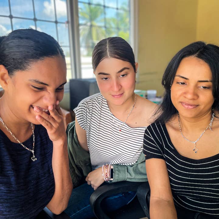 Alegria Accessories Inc. - Wholesale Wine Charm - Wine glass silver charm1