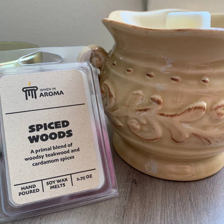 Spiced Woods Sojawachs Schmelze für den Großhandel von When In Aroma Candle Company