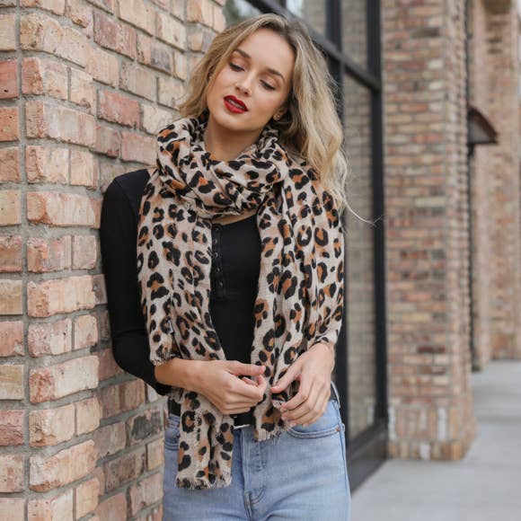 Leto Accessories - Wholesale Scarf - Women's - Chic and Trendy Leopard Print Scarf 🐆