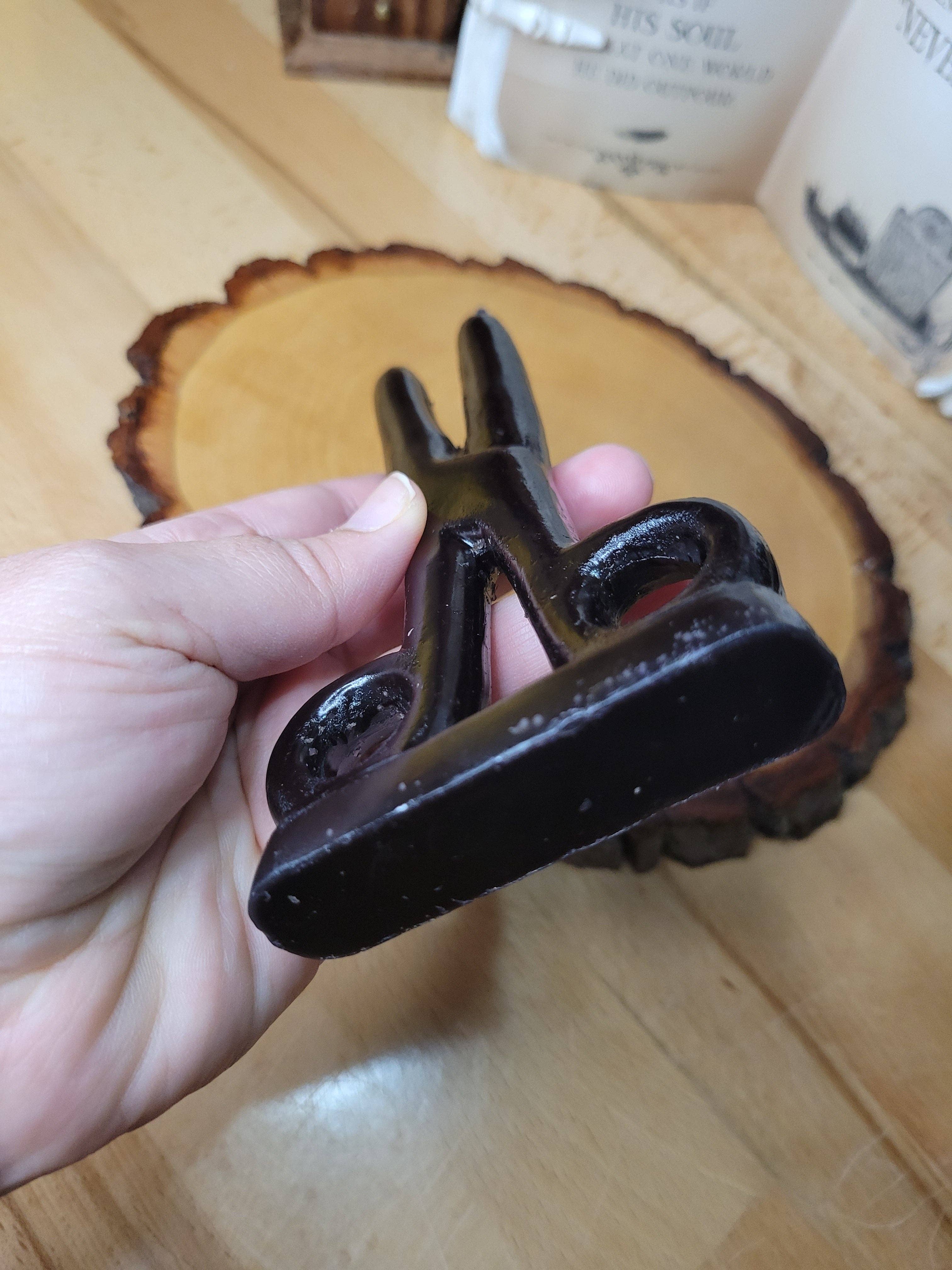 My Magic Place Shop - Wholesale Pillar Candle - Black  Scissors shape candle- Cord cutting3