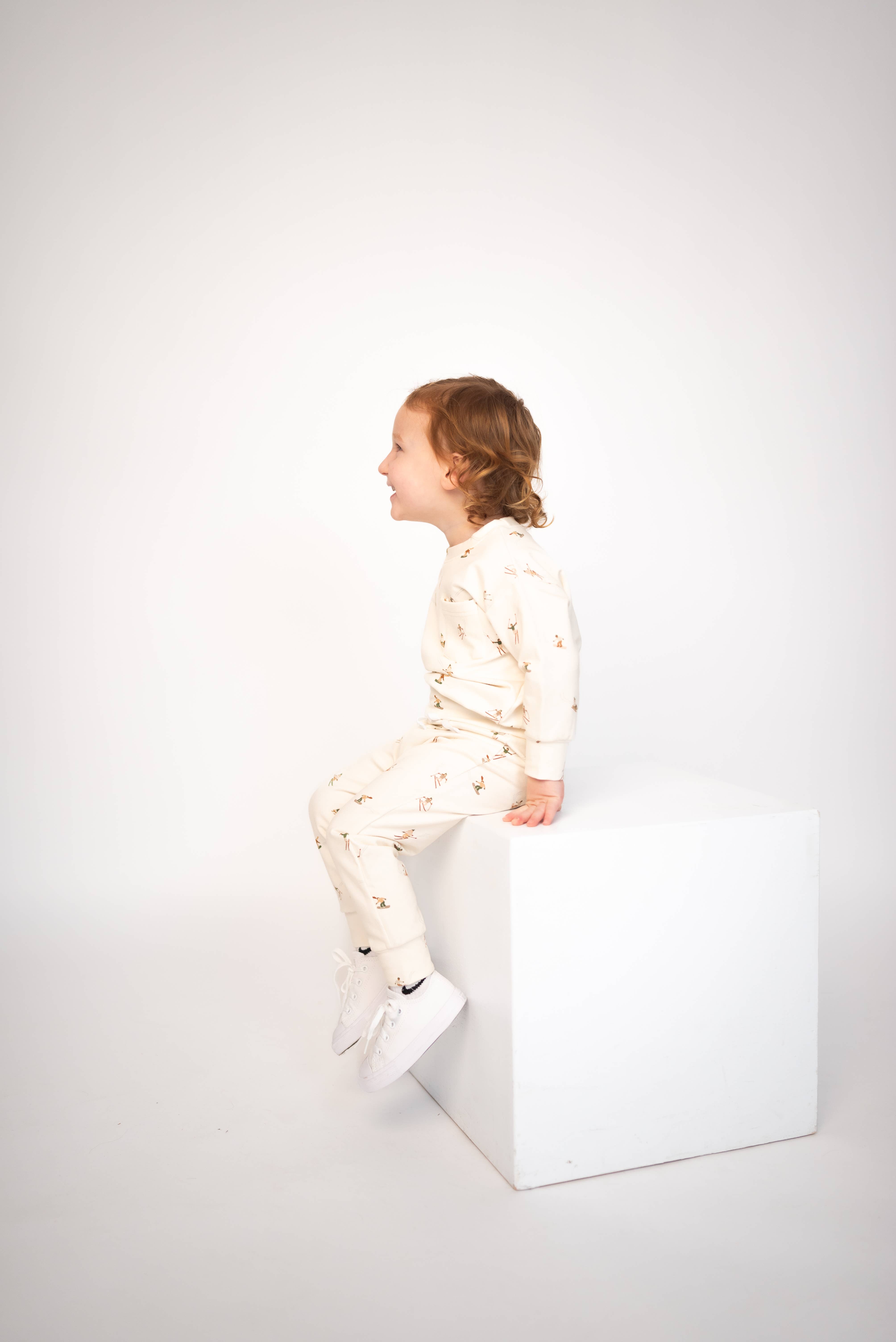 ntrl co. - Wholesale Top en broek set - Kinderen - Sneeuwhellingen Joggerset | Skiën | Buiten5