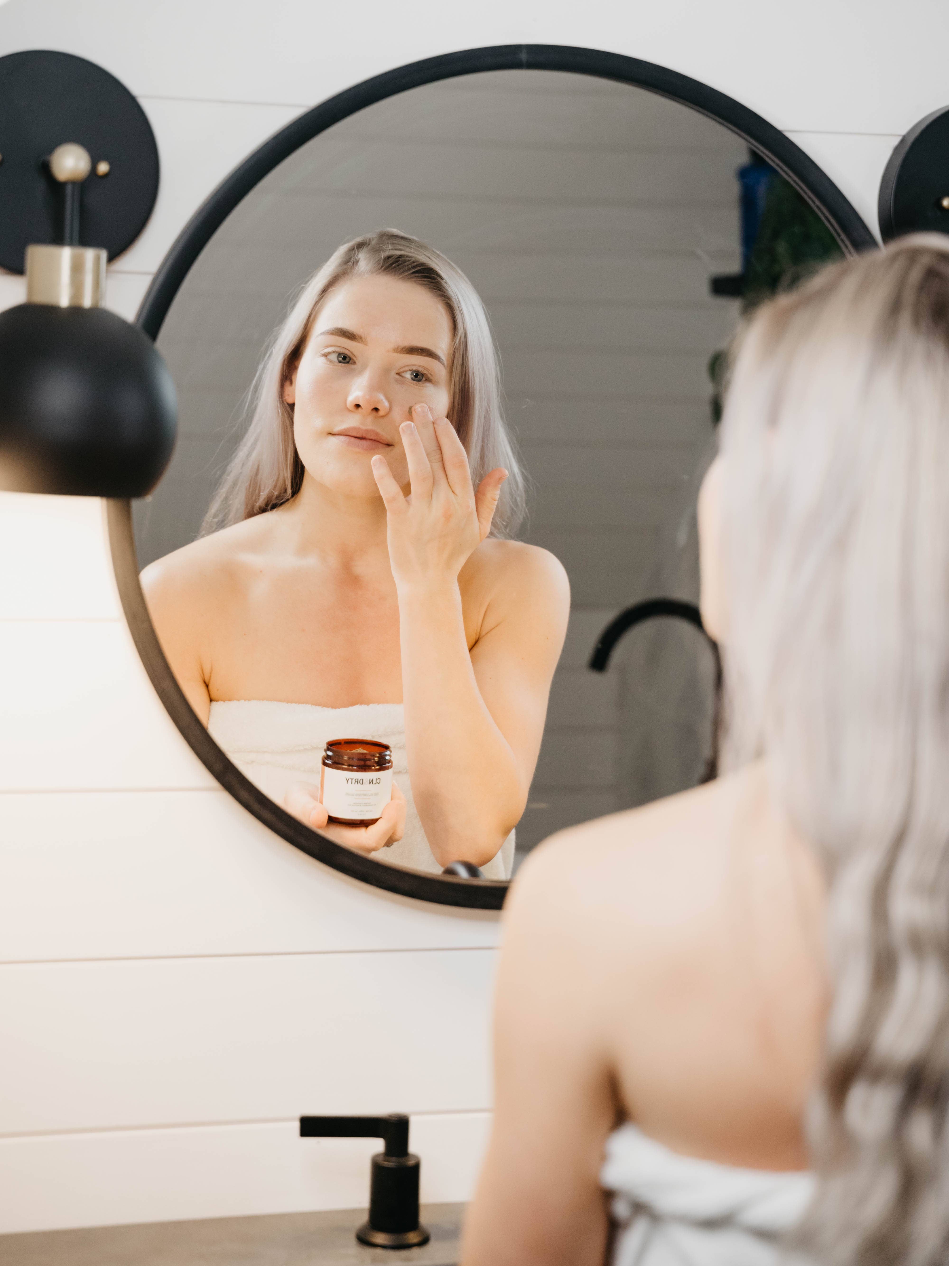 CLN&DRTY Natural Skincare - Wholesale Facial Cleanser - Charcoal Scrub - charcoal + tea tree exfoliating cleanser3