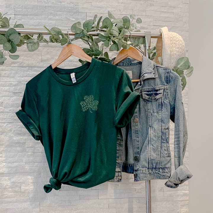 T-shirt Shamrock pour la vente par Memphis Supply Co