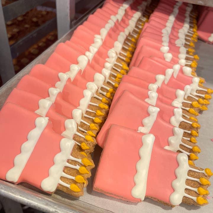 Lucky Biscuit Pet Bakery - Wholesale Pet Treats - Dog - Happy Birthday Fido!
